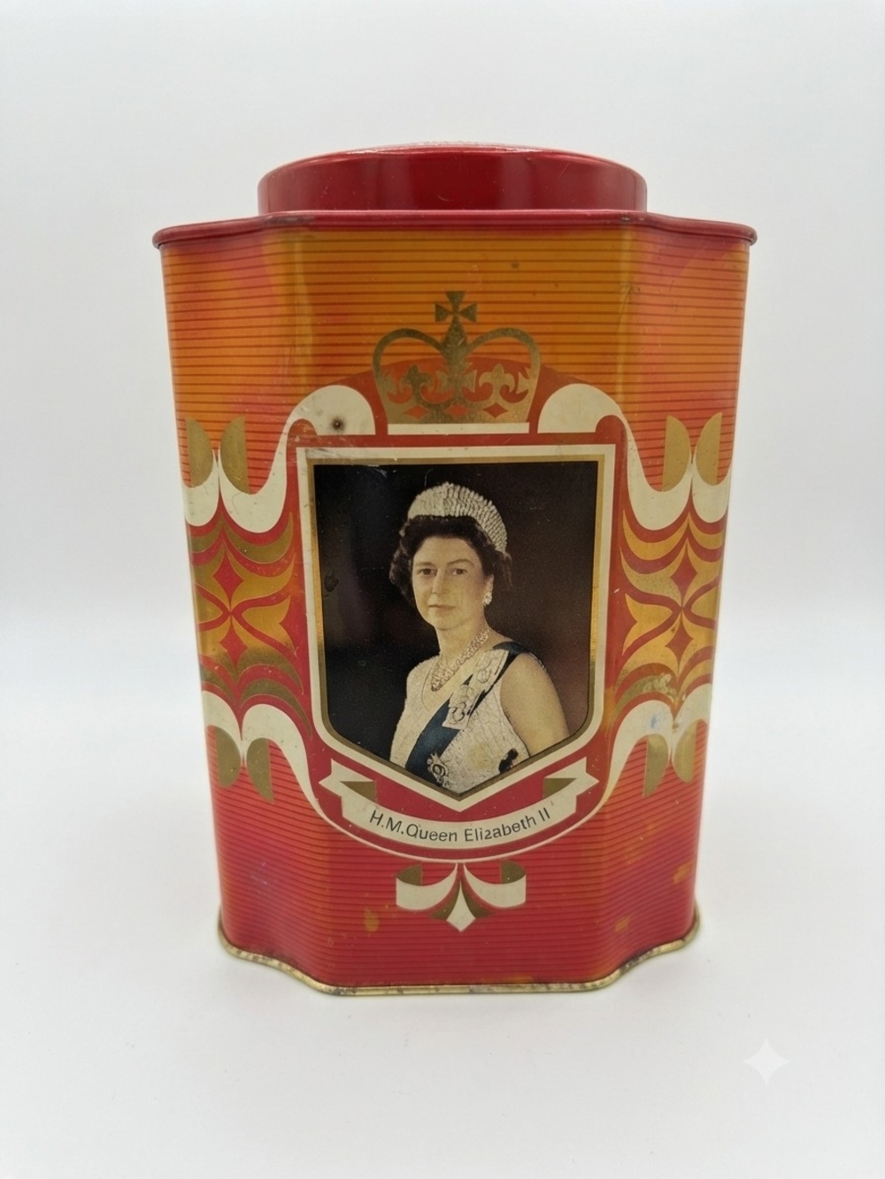1977 Queen Elizabeth II Silver Jubilee Commemorative Tin - Royal Memorabilia